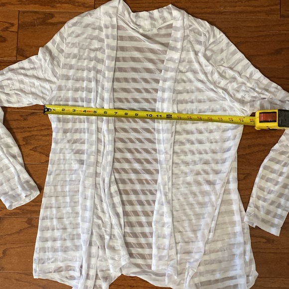 Ava James white stripe sheer jacket. Size Medium - Picture 8 of 10